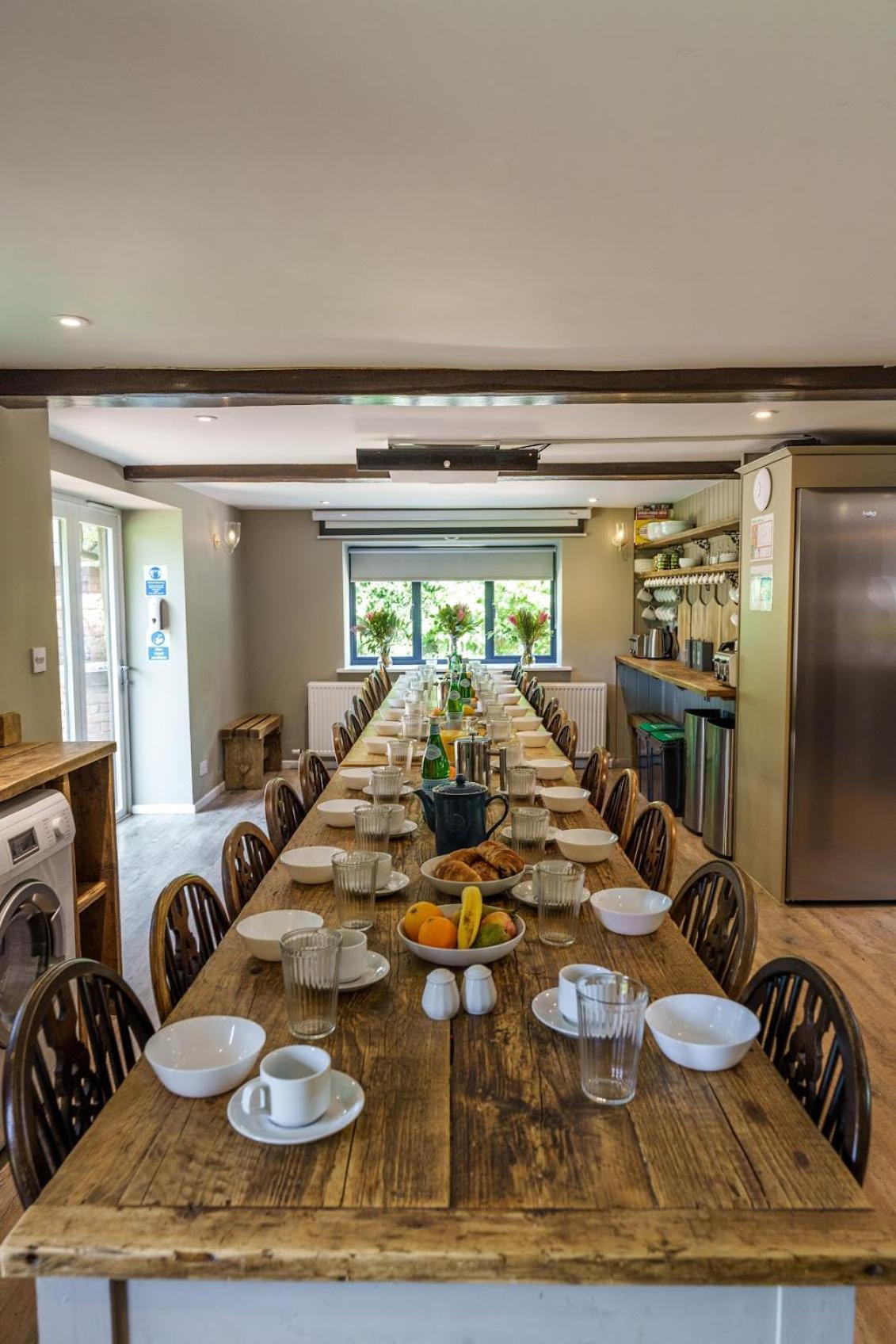 Vineyard Oast Sleeps 25 Villa Wavehorne ภายนอก รูปภาพ