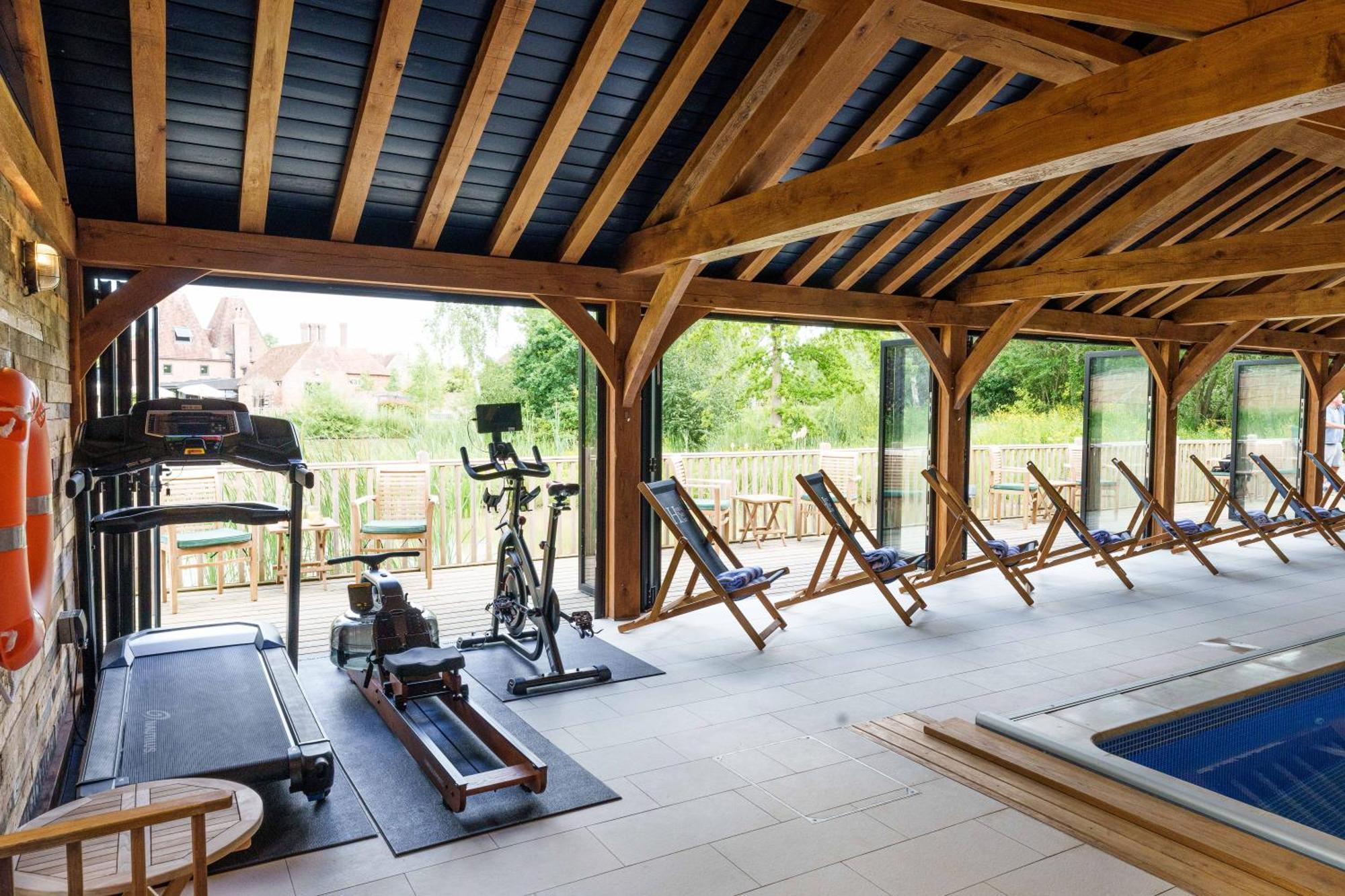 Vineyard Oast Sleeps 25 Villa Wavehorne ภายนอก รูปภาพ