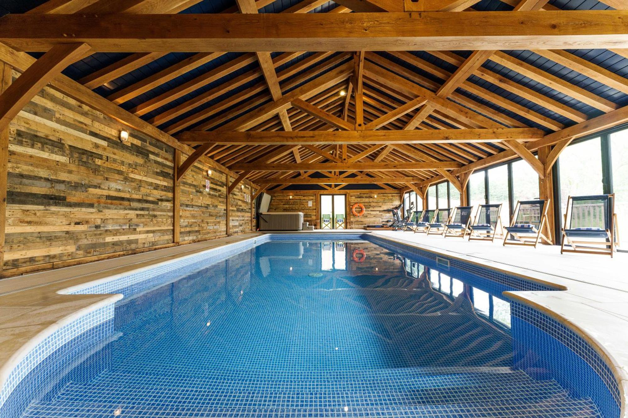 Vineyard Oast Sleeps 25 Villa Wavehorne ภายนอก รูปภาพ