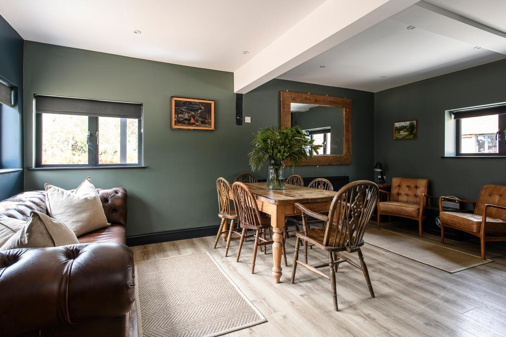 Vineyard Oast Sleeps 25 Villa Wavehorne ภายนอก รูปภาพ